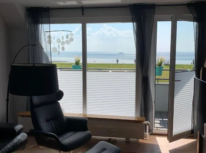 Meerencore, Hohenzollernstr. 30 * بوسم